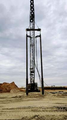 comprar Equipo de vibración de arena de 100 kW para la mejora del suelo y la construcción de columnas de piedra online manufacture