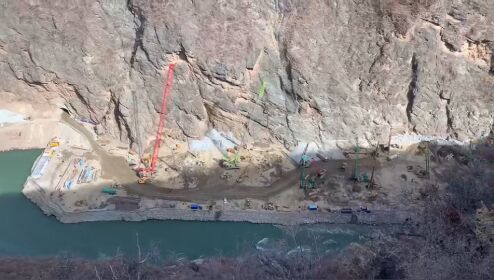 Electric Power Vibroflot Equipment with 130 KW Power Output for 30 Meters Depth Vibro Compaction Piling